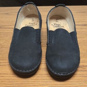 Finn Comfort Slip-on Heeled Leather Shoes